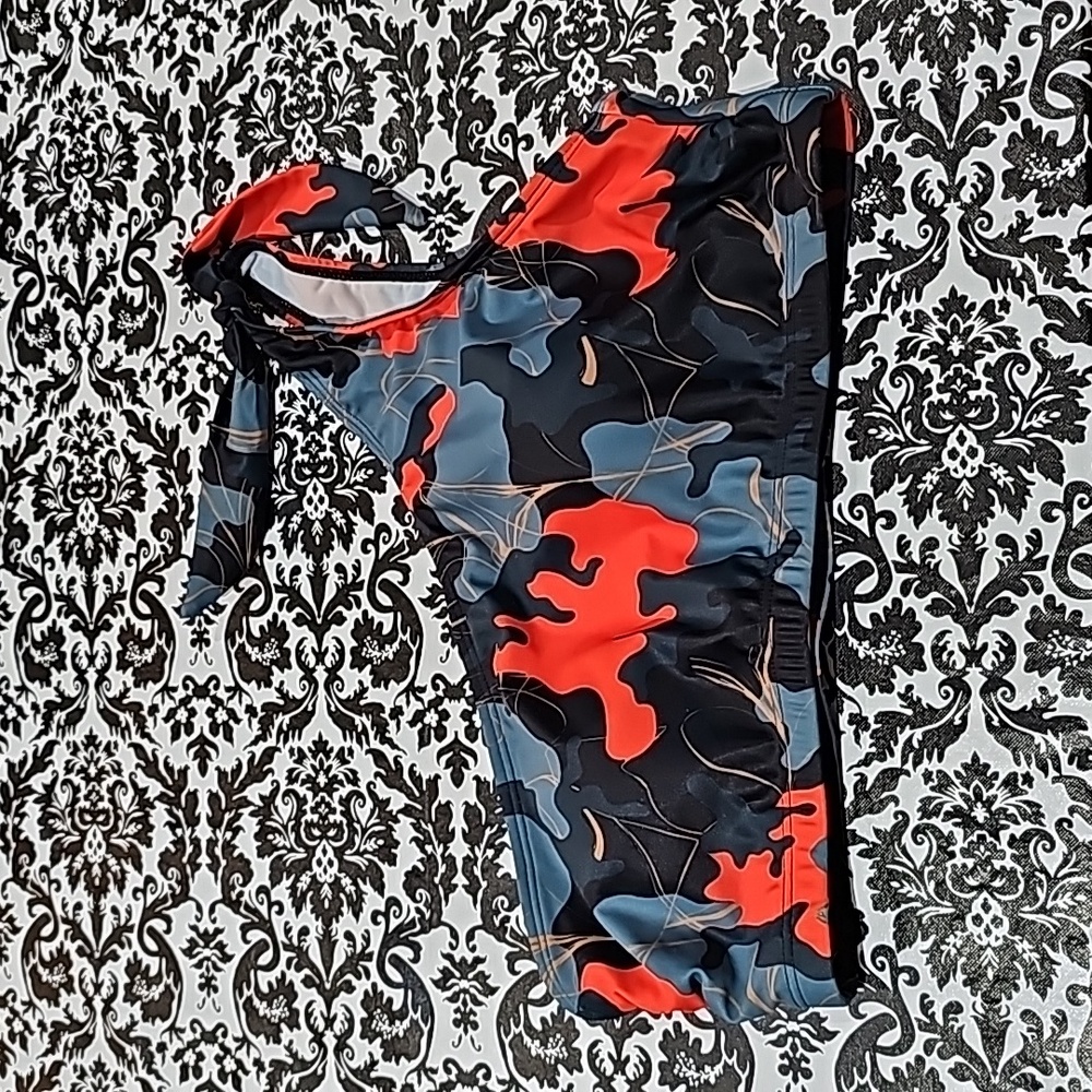 Camo bikini top size Medium